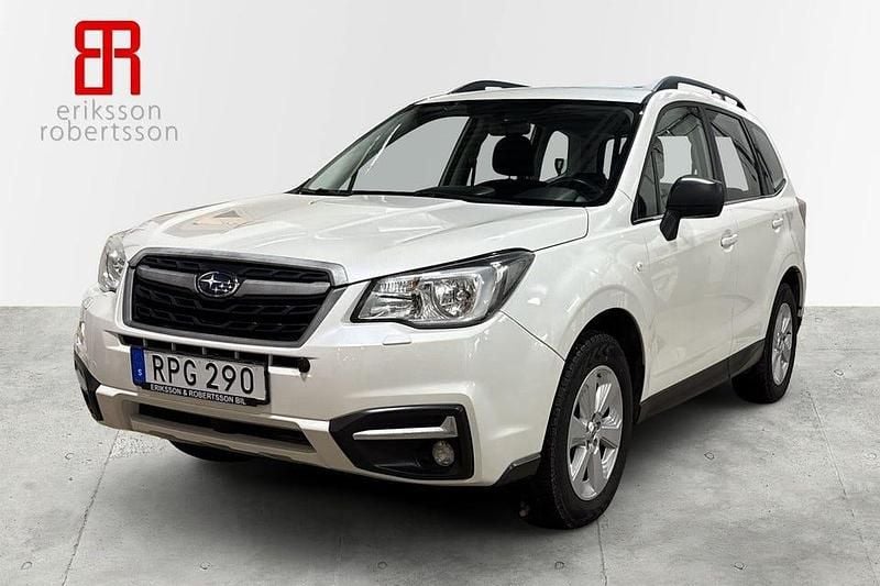 Vit Begagnad 2018 Subaru Forester SUV | 229 900 kr (Dyr) - Bild 1/4