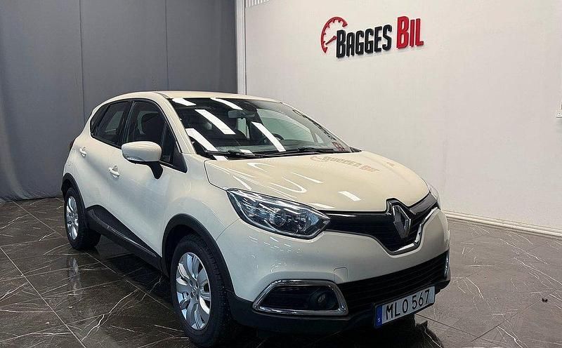 Vit Begagnad 2014 Renault Captur SUV | 86 500 kr (Bra pris) - Bild 1/4