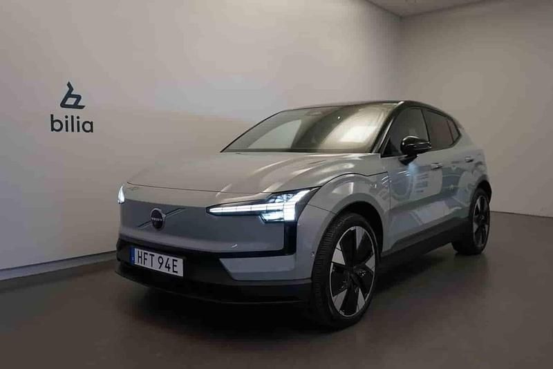 Grå Begagnad 2024 Volvo EX30 Performance SUV | 394 500 kr - Bild 1/1