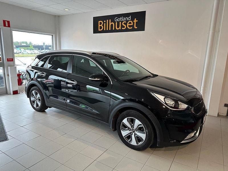 Svart Begagnad 2018 Kia Niro Advance SUV | 149 800 kr (Marknadspris) - Bild 1/4