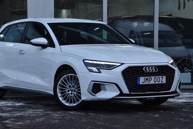 Begagnad Audi A3 150 HK (110 kW) 2021 Vit Sedan