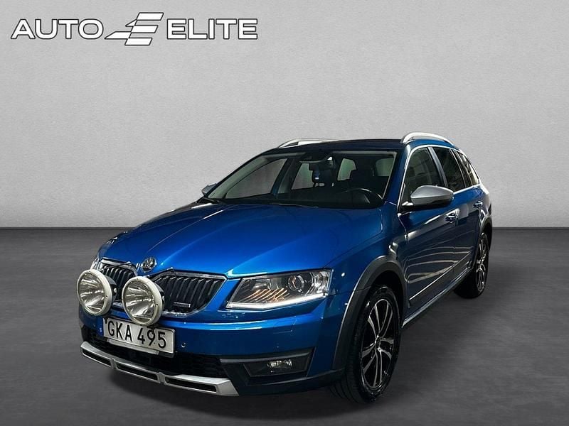 Blå Begagnad 2014 Skoda Octavia Scout Business Line Kombi | 128 800 kr (Bra pris) - Bild 1/4