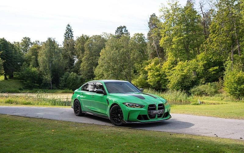 Grön Begagnad 2024 BMW M3 Sedan | 1 295 000 kr - Bild 1/4