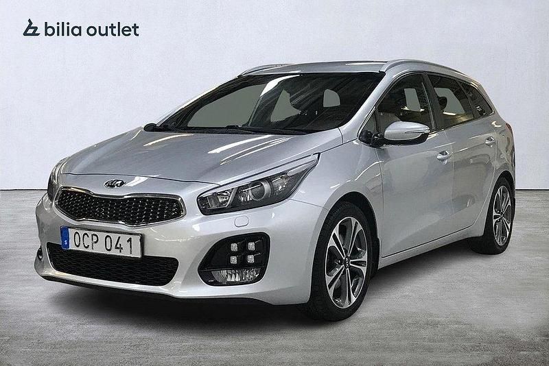 Grå Begagnad 2017 Kia Ceed Sportswagon GT-Line Kombi | 129 900 kr (Marknadspris) - Bild 1/3