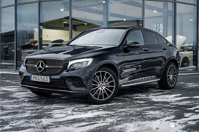 Svart Begagnad 2017 Mercedes GLC220 AMG Sportkupé | 299 900 kr (Marknadspris) - Bild 1/4