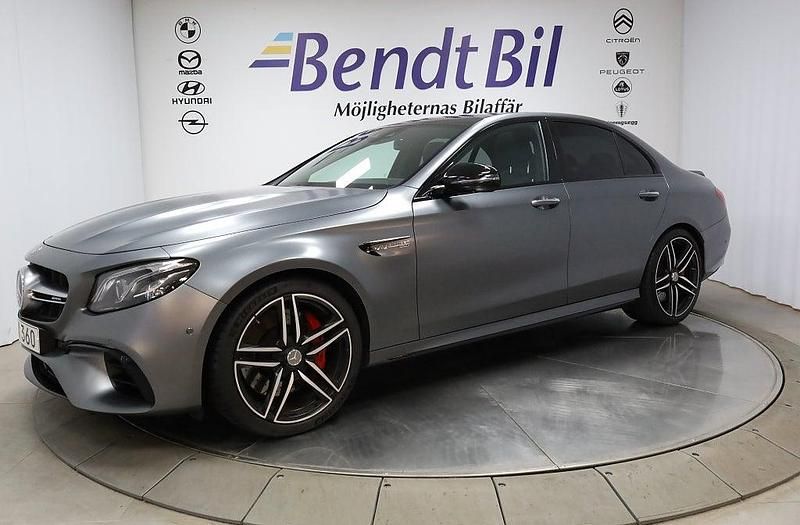 Begagnad Mercedes E63S AMG AMG 612 HK (450 kW) 2018 Grå Sedan