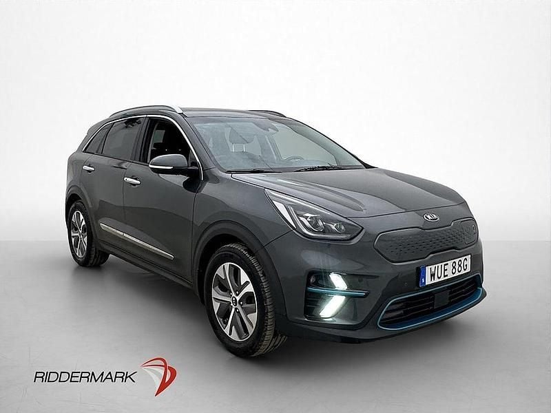 Begagnad Kia e-Niro Advance 150 kW (204 HK) 2021 Grå SUV