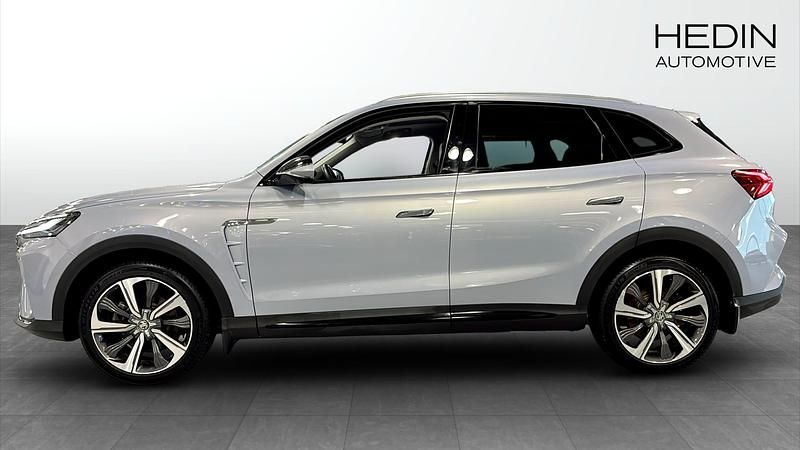 Begagnad MG Marvel R Luxury 132 kW (180 HK) 2022 Blå (blue) SUV