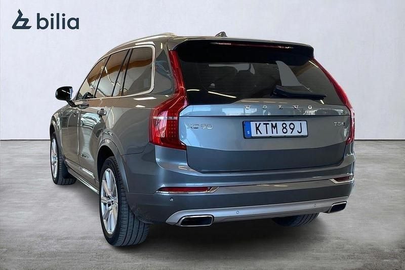 Begagnad Volvo XC90 Inscription 250 HK (183 kW) 2019 Grå SUV