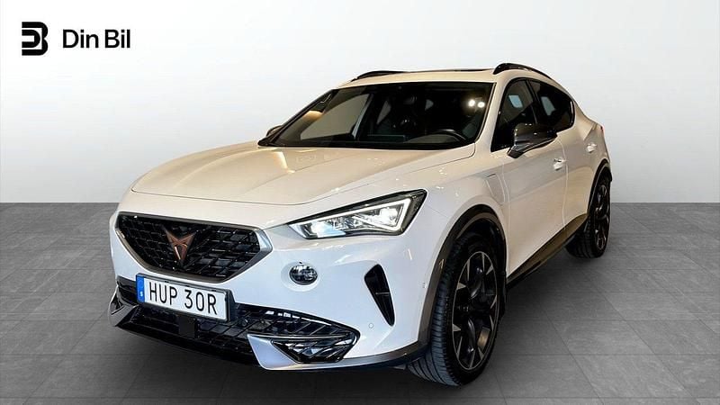 Vit (candy white) Begagnad 2022 Cupra Formentor VZ SUV | 299 900 kr (Bra pris) - Bild 1/4