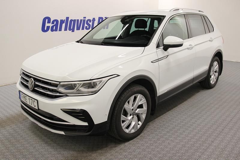 Vit Begagnad 2022 VW Tiguan Elegance SUV | 325 000 kr (Marknadspris) - Bild 1/4