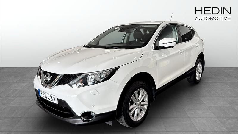 Vit Begagnad 2016 Nissan Qashqai N-Connecta SUV | 119 900 kr (Marknadspris) - Bild 1/4