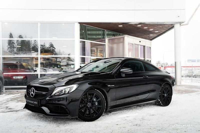 Begagnad Mercedes C63 AMG AMG 475 HK (349 kW) 2018 Svart Sportkupé