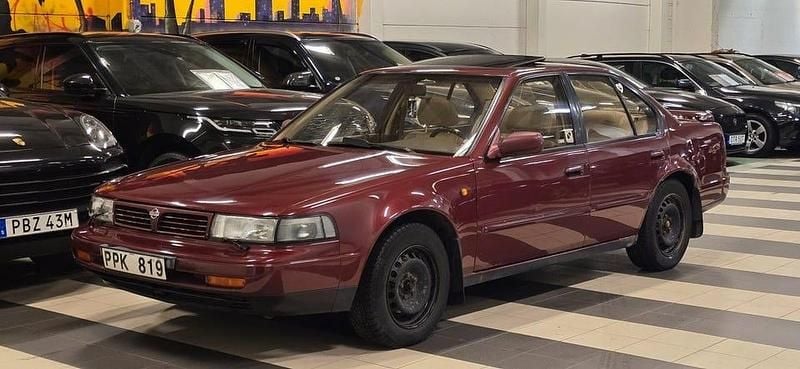 Röd Begagnad 1992 Nissan Maxima Sedan | 19 900 kr - Bild 1/4