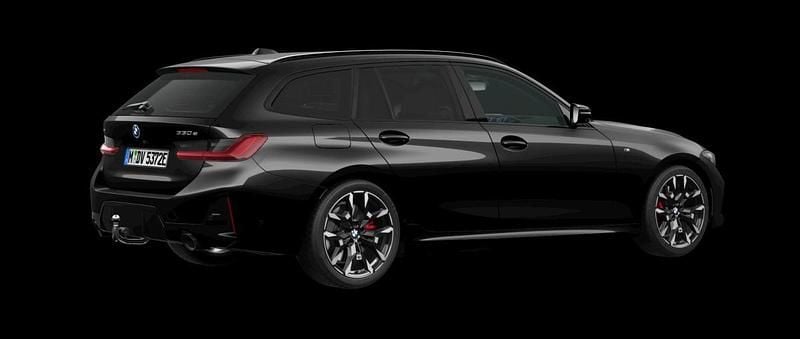 Ny BMW 330e Comfort Edition 292 HK (214 kW) 2026 Kombi