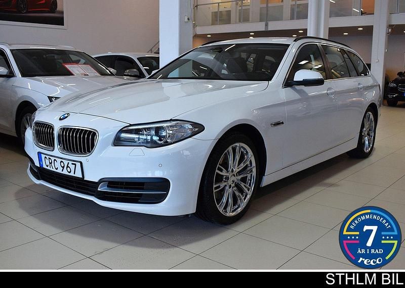 Vit Begagnad 2015 BMW 520 Kombi | 113 900 kr (Bra pris) - Bild 1/4