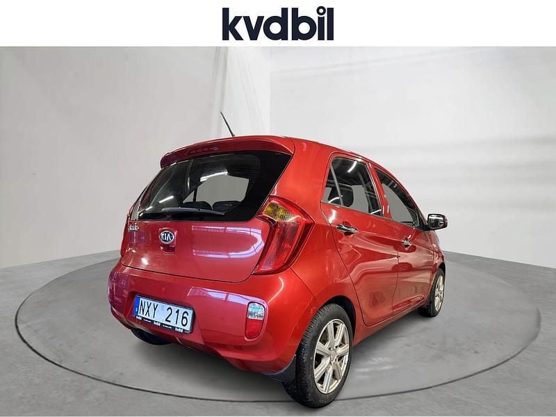 Begagnad Kia Picanto 69 HK (50 kW) 2013 Röd Halvkombi