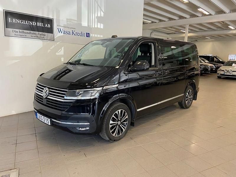 Svart Begagnad 2020 VW Multivan Highline Van | 599 900 kr (Marknadspris) - Bild 1/4