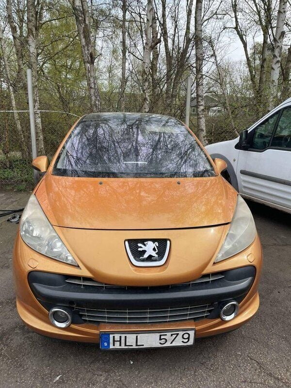 Röd Begagnad 2008 Peugeot 207 Halvkombi | 25 000 kr (Superpris) - Bild 1/4