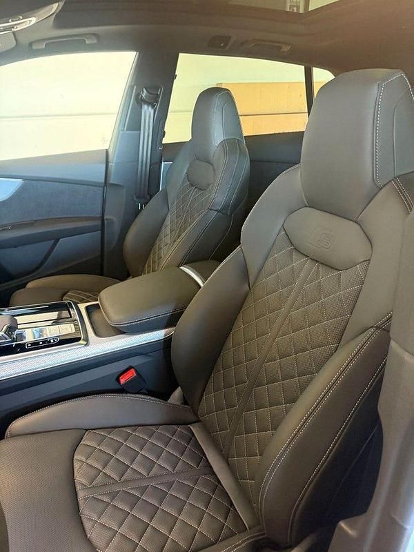 Ny Audi Q8 S-Line 490 HK (360 kW) 2025 Vit SUV