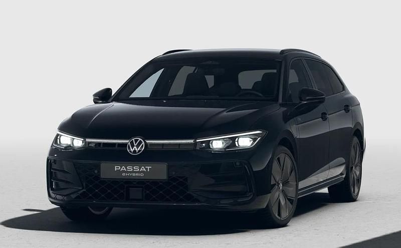 Grå Ny 2026 VW Passat Kombi | 573 500 kr (Marknadspris) - Bild 1/4