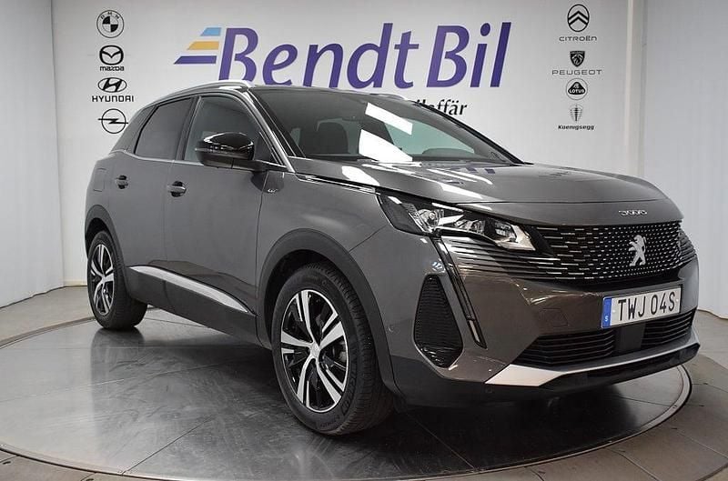 Grå Begagnad 2024 Peugeot 3008 GT SUV | 259 500 kr (Marknadspris) - Bild 1/3