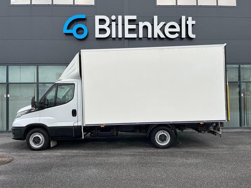 Vit Begagnad 2020 Iveco Daily Van | 279 900 kr (Marknadspris) - Bild 1/4