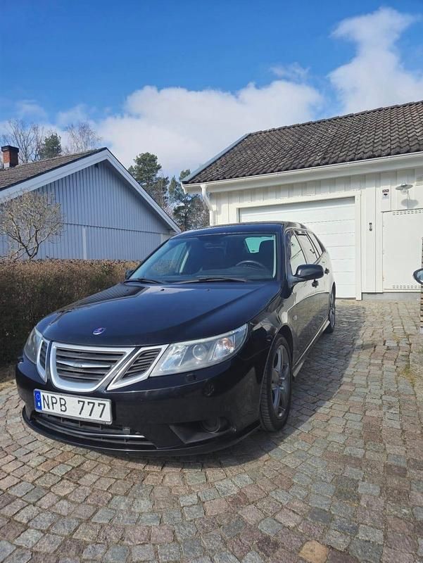 Svart Begagnad 2008 Saab 9-3 Kombi | 32 000 kr (Marknadspris) - Bild 1/4