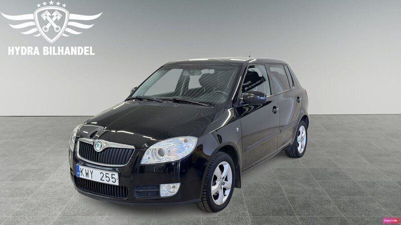 Svart Begagnad 2008 Skoda Fabia Halvkombi | 35 000 kr (Marknadspris) - Bild 1/4