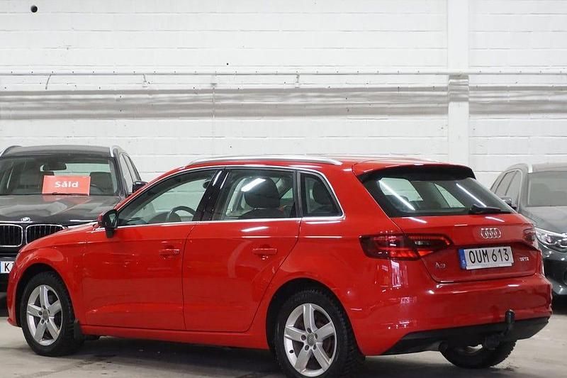 Begagnad Audi A3 110 HK (80 kW) 2015 Röd