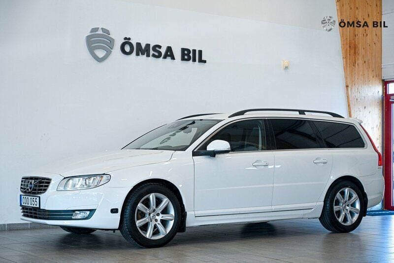 Vit Begagnad 2015 Volvo V70 Momentum Kombi | 114 800 kr (Marknadspris) - Bild 1/4