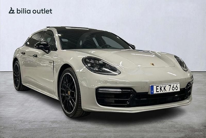 Begagnad Porsche Panamera Sport Turismo 330 HK (242 kW) 2018 Grå Kombi