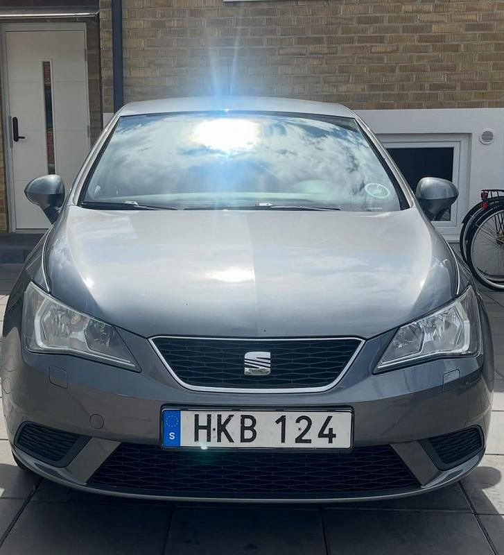 Begagnad Seat Ibiza 86 HK (63 kW) 2013 Gråmetallic