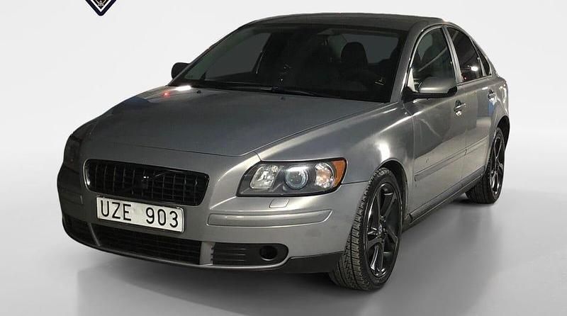 Begagnad 2004 Volvo S40 Sedan | 18 900 kr (Marknadspris) - Bild 1/4