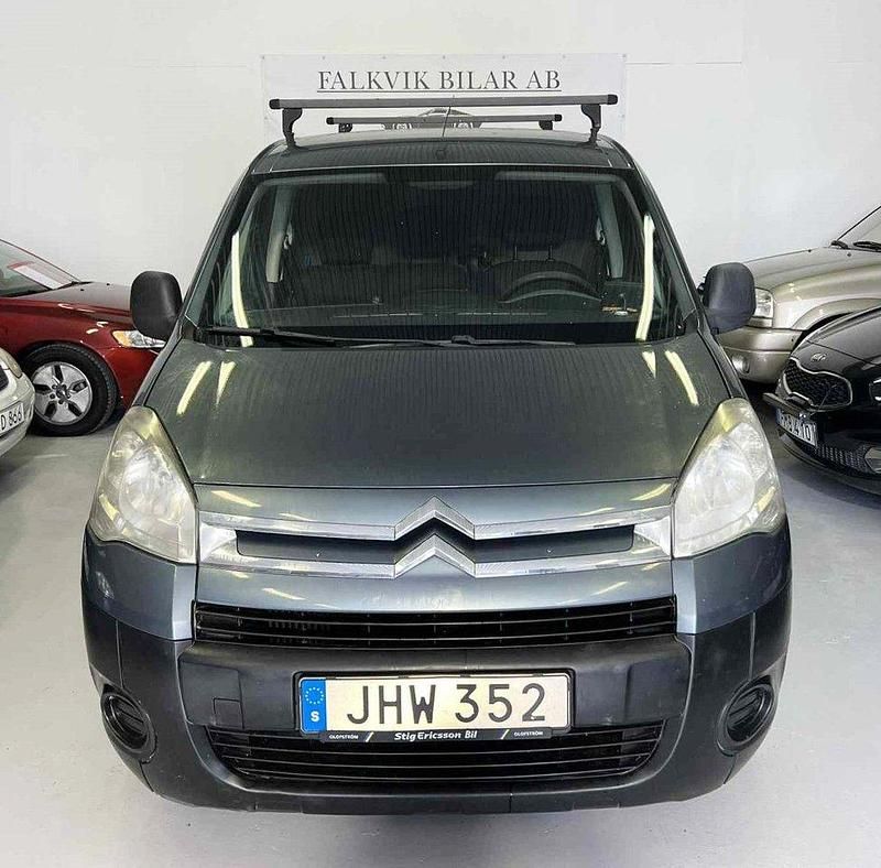Grå Begagnad 2011 Citroën Berlingo Minibuss | 47 900 kr (Marknadspris) - Bild 1/4