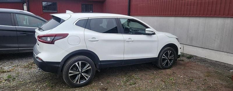 Vit Begagnad 2020 Nissan Qashqai SUV | 154 900 kr (Superpris) - Bild 1/3
