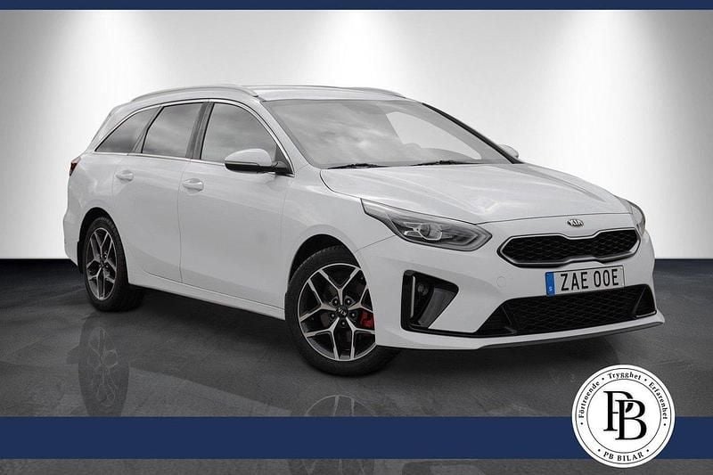 Vit Begagnad 2019 Kia Ceed Sportswagon GT-Line Kombi | 179 900 kr (Marknadspris) - Bild 1/4
