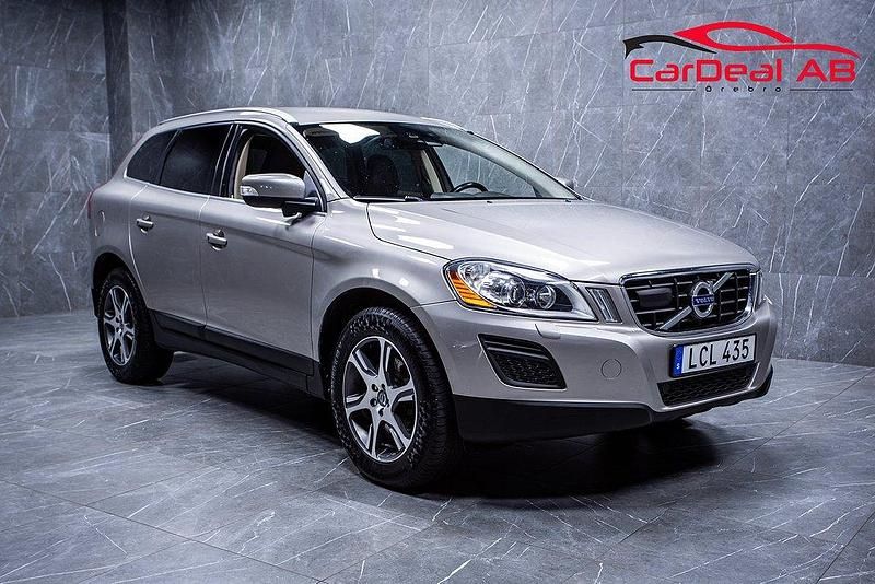 Ljusbrun Begagnad 2010 Volvo XC60 Summum SUV | 108 800 kr (Bra pris) - Bild 1/4