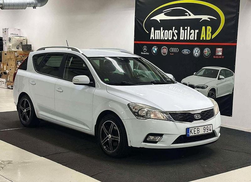 Vit Begagnad 2009 Kia Ceed Sportswagon Kombi | 29 900 kr (Marknadspris) - Bild 1/4