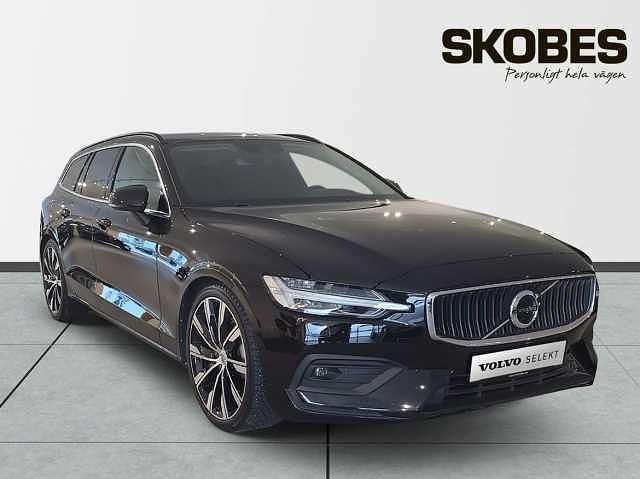 Begagnad 2022 Volvo V60 Kombi | 308 600 kr (Marknadspris) - Bild 1/3