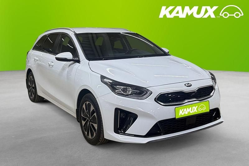Vit Begagnad 2021 Kia Ceed Sportswagon Kombi | 184 800 kr (Superpris) - Bild 1/3