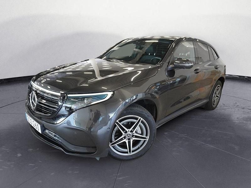 Grå Begagnad 2022 Mercedes EQC400 AMG line SUV | 499 900 kr (Dyr) - Bild 1/4