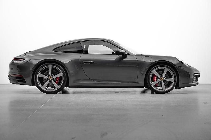 Begagnad Porsche 911 Carrera S 450 HK (330 kW) 2019 Agate grey metallic Sportkupé