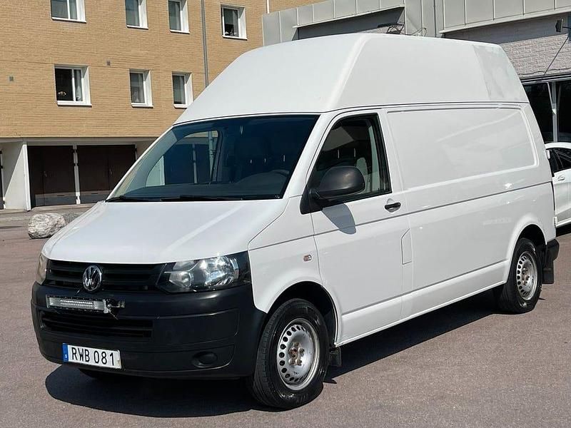 Vit Begagnad 2015 VW T5 Van | 149 900 kr (Dyr) - Bild 1/4