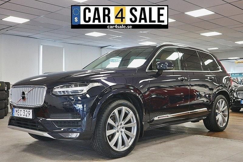 Mörkblå (blå) Begagnad 2015 Volvo XC90 Inscription SUV | 269 900 kr (Marknadspris) - Bild 1/4