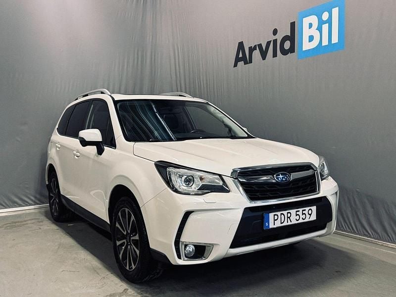 Vit Begagnad 2017 Subaru Forester SUV | 219 800 kr (Marknadspris) - Bild 1/3