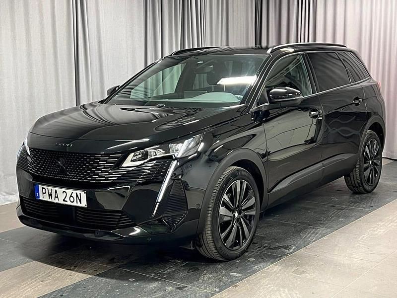 Svart Begagnad 2023 Peugeot 5008 GT SUV | 289 700 kr (Bra pris) - Bild 1/4