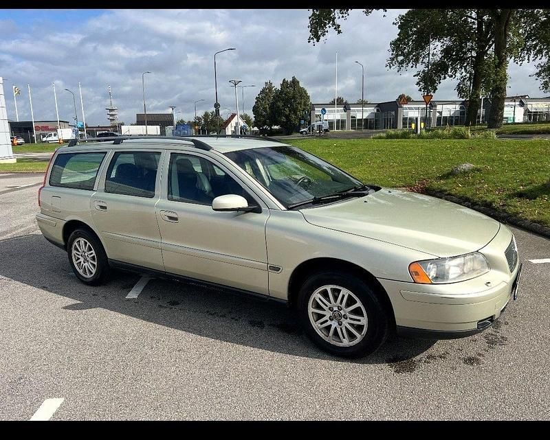 Ljusbrun (brun) Begagnad 2006 Volvo V70 Business Edition Kombi | 34 900 kr (Marknadspris) - Bild 1/4
