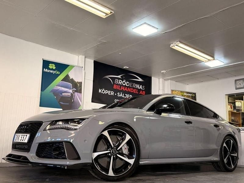 Begagnad Audi RS7 Sportback Comfort 561 HK (412 kW) 2014 Grå (svart) Halvkombi