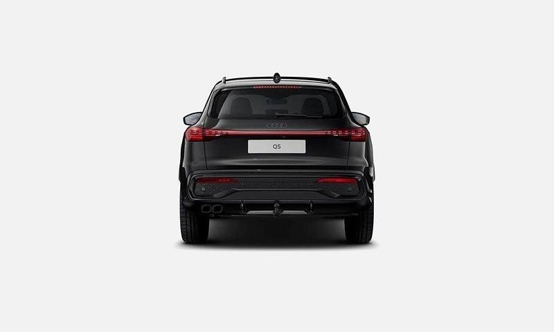 Svart Ny 2025 Audi Q5 Sportback Edition .1 SUV | 769 900 kr (Marknadspris) - Bild 1/3
